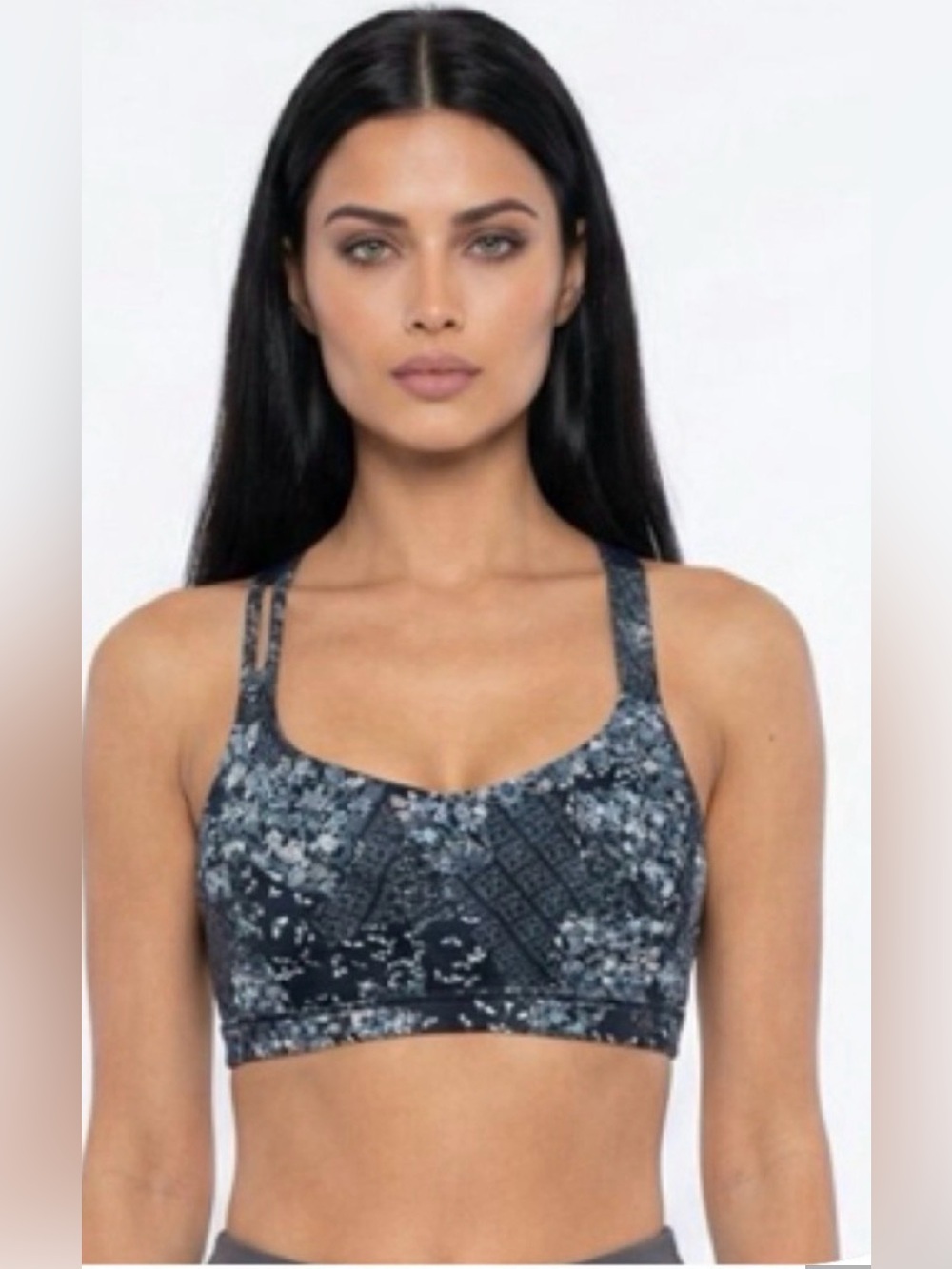 LULULEMON Free To Be Serene Assemblage Alpine Wht/Multi-Blk Patchwork Floral Bra